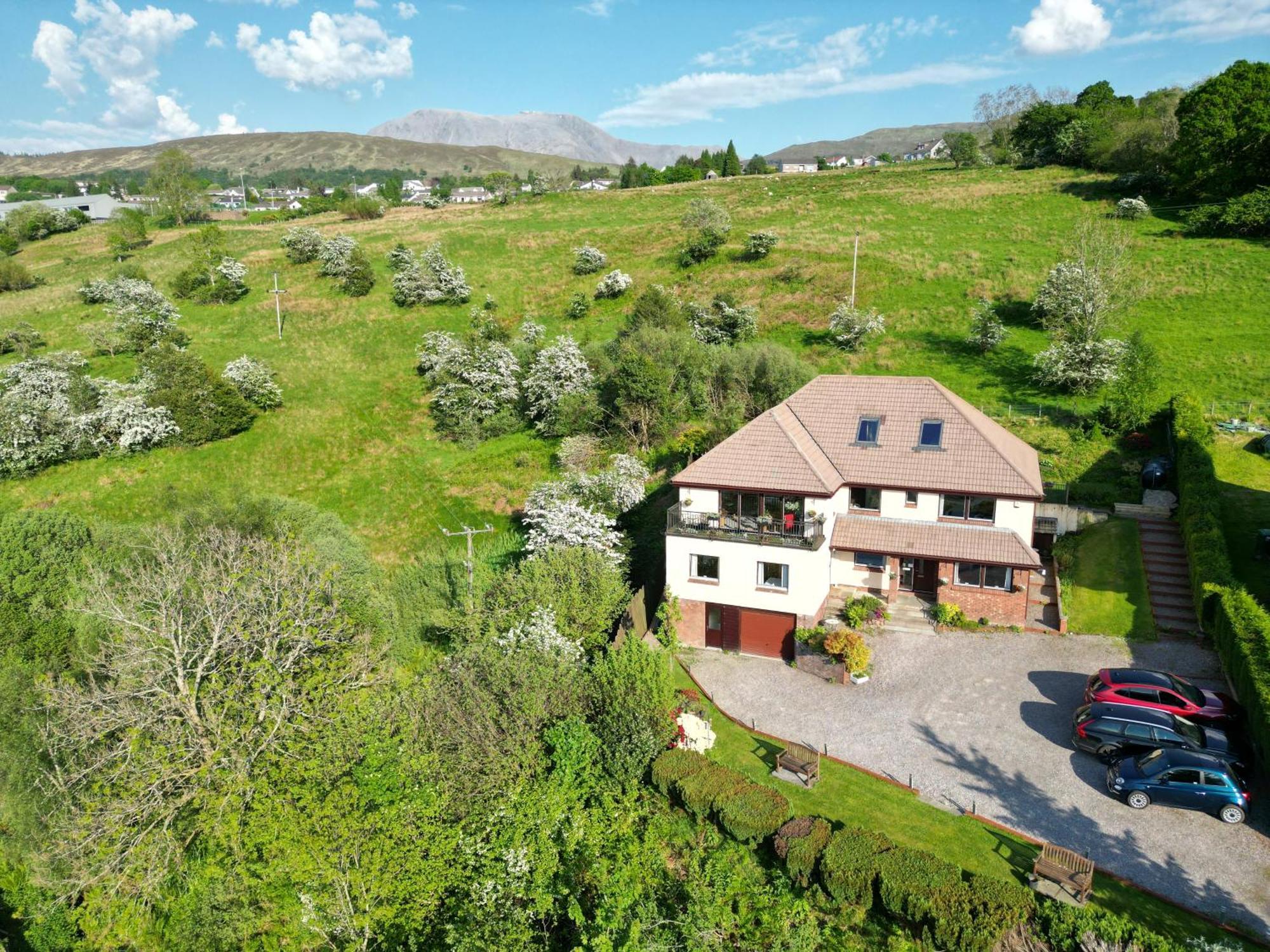 Апартаменти Balcarres Self Catering Форт-Вільям Екстер'єр фото